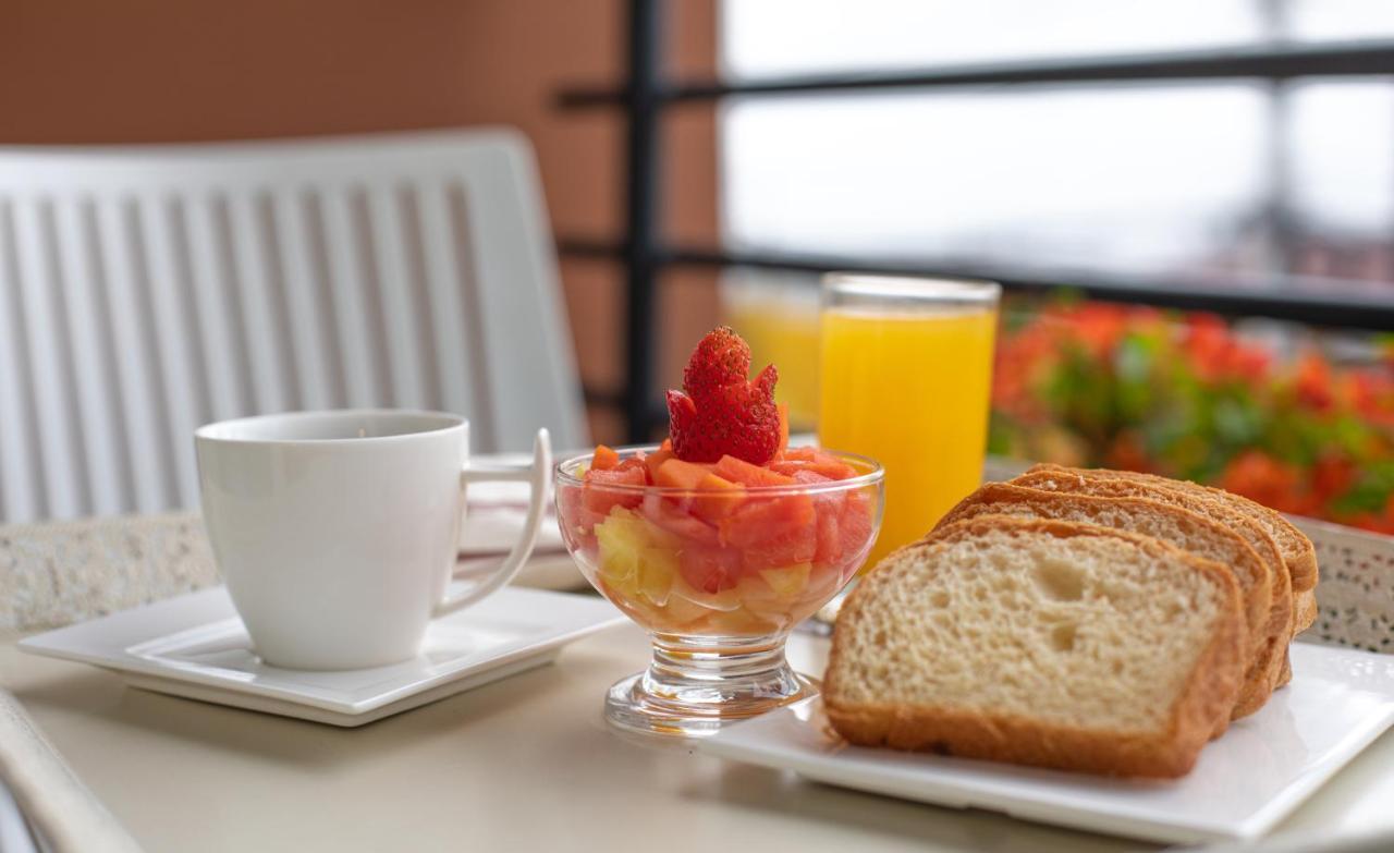 Hotel Rosales Boutique نيفا المظهر الخارجي الصورة